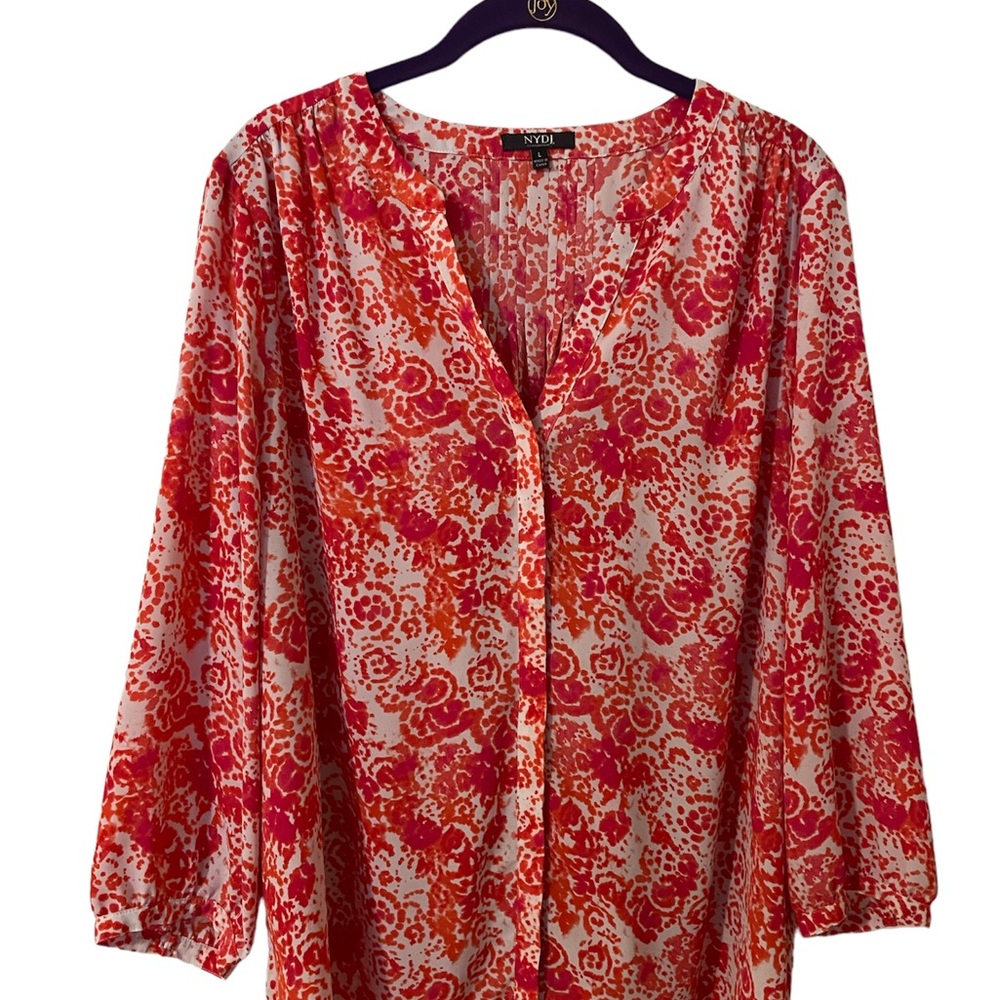 NYDJ white and red women’s long sleeve blouse. Size Large.